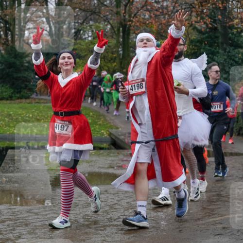 07.12.2025 - St. Pauli X-Mass-Run No. 15 Michael Burmester http://msf.ph/oto/9413114 07.12.2025 11:45:17 Laufen 15, 4197, 5, 4198, 4018, 4311, 4017 meine-sportfotos.de