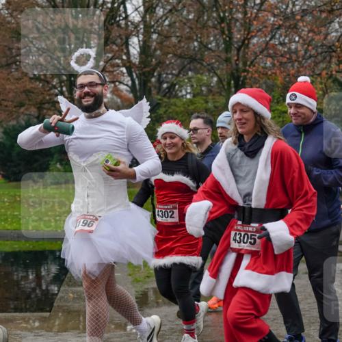 07.12.2025 - St. Pauli X-Mass-Run No. 15 Michael Burmester http://msf.ph/oto/9413138 07.12.2025 11:45:18 Laufen 196, 4302, 15, 4305, 138 meine-sportfotos.de