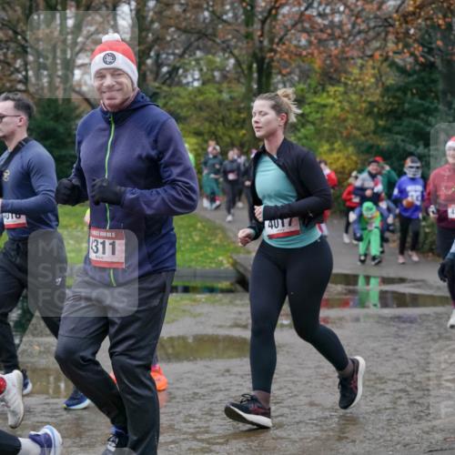 07.12.2025 - St. Pauli X-Mass-Run No. 15 Michael Burmester http://msf.ph/oto/9413144 07.12.2025 11:45:19 Laufen 5, 15, 311, 401, 4076, 4120, 0 meine-sportfotos.de