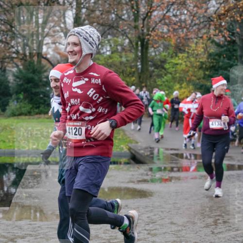 07.12.2025 - St. Pauli X-Mass-Run No. 15 Michael Burmester http://msf.ph/oto/9413162 07.12.2025 11:45:20 Laufen 4120, 0, 4138, 4137 meine-sportfotos.de