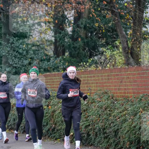 07.12.2025 - St. Pauli X-Mass-Run No. 15 Michael Burmester http://msf.ph/oto/9413164 07.12.2025 10:03:09 Laufen 4145, 549, 4201 meine-sportfotos.de