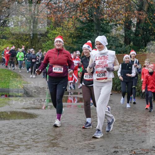 07.12.2025 - St. Pauli X-Mass-Run No. 15 Michael Burmester http://msf.ph/oto/9413165 07.12.2025 11:45:20 Laufen 4138, 4137, 4238 meine-sportfotos.de