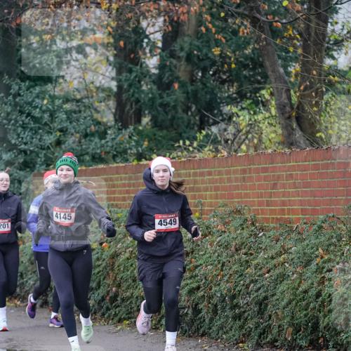 07.12.2025 - St. Pauli X-Mass-Run No. 15 Michael Burmester http://msf.ph/oto/9413167 07.12.2025 10:03:09 Laufen 4145, 201, 4549 meine-sportfotos.de