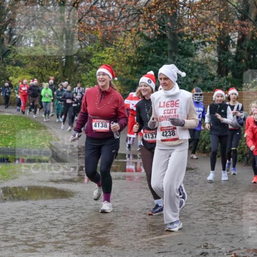 07.12.2025 - St. Pauli X-Mass-Run No. 15 Michael Burmester http://msf.ph/oto/9413168 07.12.2025 11:45:21 Laufen 4138, 4137, 4238 meine-sportfotos.de