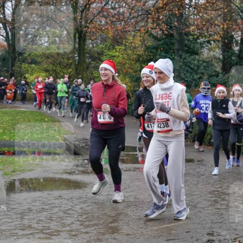 07.12.2025 - St. Pauli X-Mass-Run No. 15 Michael Burmester http://msf.ph/oto/9413171 07.12.2025 11:45:21 Laufen 41, 8, 41, 4238, 33 meine-sportfotos.de