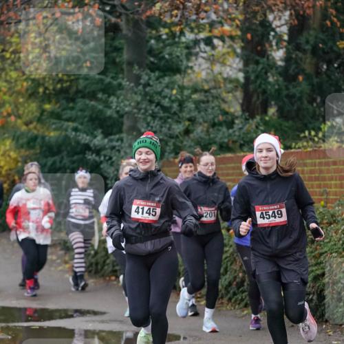 07.12.2025 - St. Pauli X-Mass-Run No. 15 Michael Burmester http://msf.ph/oto/9413182 07.12.2025 10:03:10 Laufen 5, 4145, 201, 15, 4549 meine-sportfotos.de