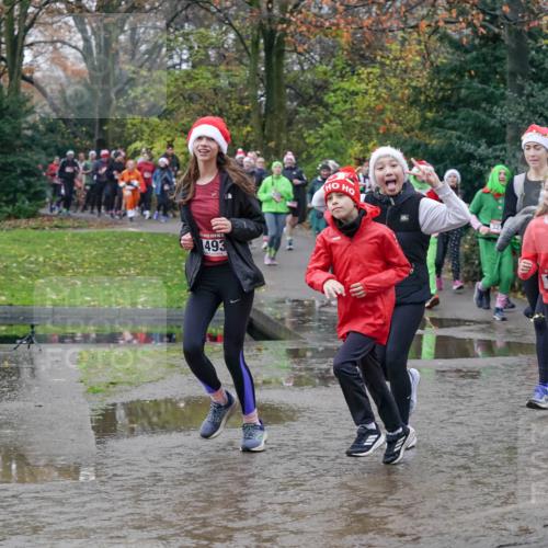 07.12.2025 - St. Pauli X-Mass-Run No. 15 Michael Burmester http://msf.ph/oto/9413199 07.12.2025 11:45:23 Laufen 493, 1494, 33 meine-sportfotos.de