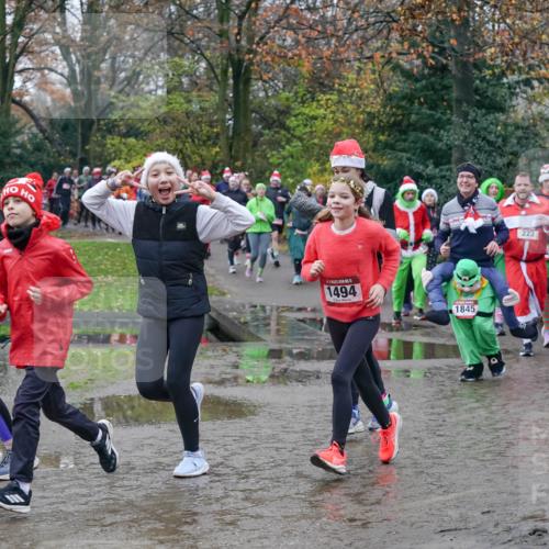 07.12.2025 - St. Pauli X-Mass-Run No. 15 Michael Burmester http://msf.ph/oto/9413202 07.12.2025 11:45:23 Laufen 49, 15, 1494, 1845, 223, 33, 224 meine-sportfotos.de