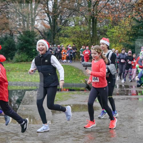 07.12.2025 - St. Pauli X-Mass-Run No. 15 Michael Burmester http://msf.ph/oto/9413211 07.12.2025 11:45:24 Laufen 494, 18 meine-sportfotos.de