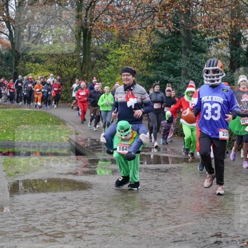 07.12.2025 - St. Pauli X-Mass-Run No. 15 Michael Burmester http://msf.ph/oto/9413213 07.12.2025 11:45:24 Laufen 1845, 2227, 145, 33, 22, 3273, 208 meine-sportfotos.de