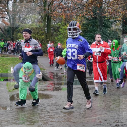 07.12.2025 - St. Pauli X-Mass-Run No. 15 Michael Burmester http://msf.ph/oto/9413226 07.12.2025 11:45:25 Laufen 1845, 33, 224, 223, 3279, 1503 meine-sportfotos.de