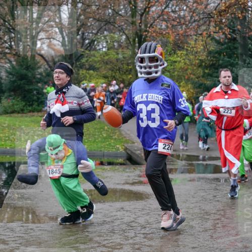 07.12.2025 - St. Pauli X-Mass-Run No. 15 Michael Burmester http://msf.ph/oto/9413235 07.12.2025 11:45:26 Laufen 1845, 33, 224, 223, 326, 3279, 208 meine-sportfotos.de