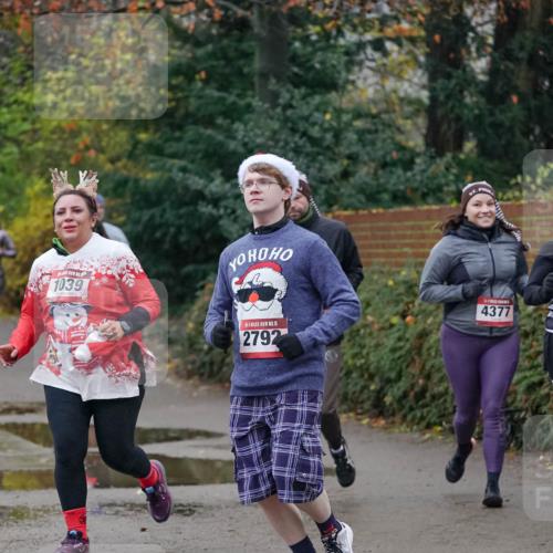 07.12.2025 - St. Pauli X-Mass-Run No. 15 Michael Burmester http://msf.ph/oto/9413239 07.12.2025 10:03:15 Laufen 1039, 15, 2792, 4377 meine-sportfotos.de