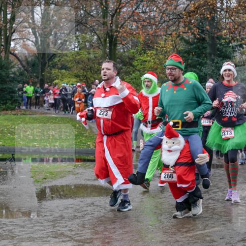 07.12.2025 - St. Pauli X-Mass-Run No. 15 Michael Burmester http://msf.ph/oto/9413244 07.12.2025 11:45:27 Laufen 223, 3, 3526, 3273, 503, 208 meine-sportfotos.de