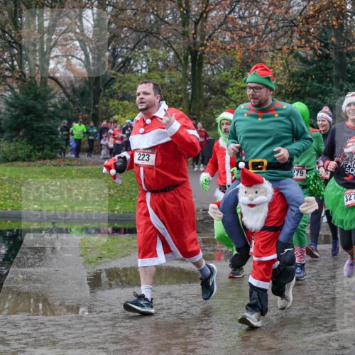07.12.2025 - St. Pauli X-Mass-Run No. 15 Michael Burmester http://msf.ph/oto/9413250 07.12.2025 11:45:27 Laufen 223, 279, 1450, 3273 meine-sportfotos.de