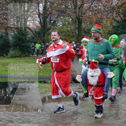 07.12.2025 - St. Pauli X-Mass-Run No. 15 Michael Burmester http://msf.ph/oto/9413252 07.12.2025 11:45:27 Laufen 223, 5, 18, 79, 145, 3273 meine-sportfotos.de