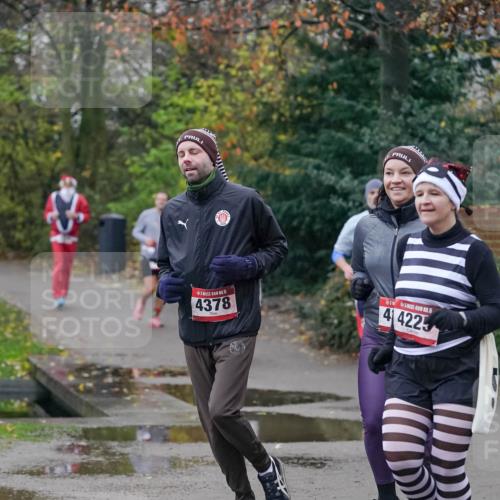 07.12.2025 - St. Pauli X-Mass-Run No. 15 Michael Burmester http://msf.ph/oto/9413260 07.12.2025 10:03:17 Laufen 15, 4378, 4, 4225 meine-sportfotos.de