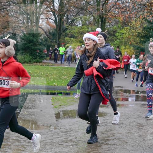 07.12.2025 - St. Pauli X-Mass-Run No. 15 Michael Burmester http://msf.ph/oto/9413280 07.12.2025 11:45:30 Laufen 3526, 5, 1503, 1450, 1446 meine-sportfotos.de