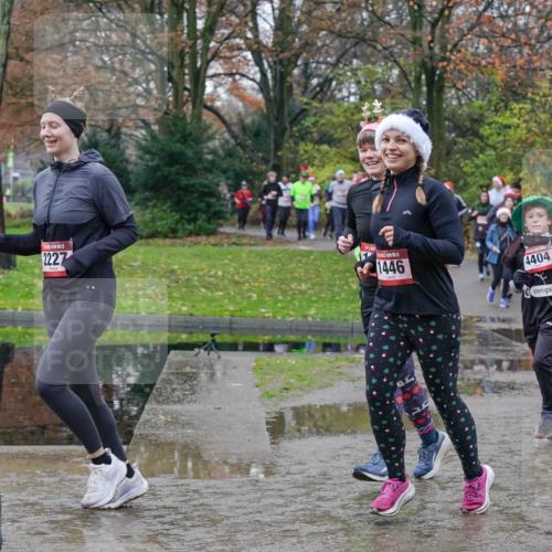 07.12.2025 - St. Pauli X-Mass-Run No. 15 Michael Burmester http://msf.ph/oto/9413292 07.12.2025 11:45:31 Laufen 2227, 1446, 4404, 4403 meine-sportfotos.de