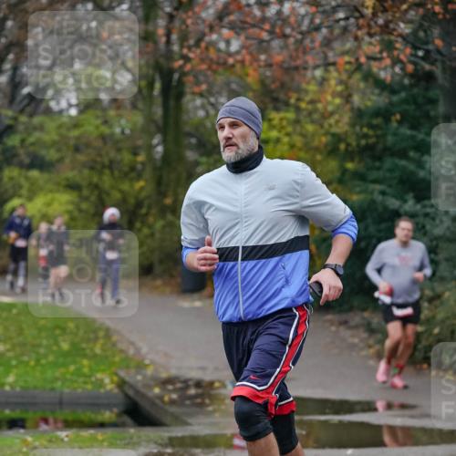 07.12.2025 - St. Pauli X-Mass-Run No. 15 Michael Burmester http://msf.ph/oto/9413296 07.12.2025 10:03:20 Laufen  meine-sportfotos.de