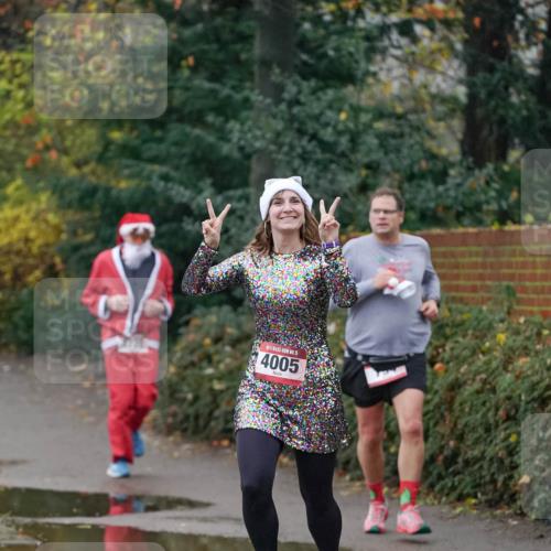 07.12.2025 - St. Pauli X-Mass-Run No. 15 Michael Burmester http://msf.ph/oto/9413315 07.12.2025 10:03:22 Laufen 15, 4005 meine-sportfotos.de