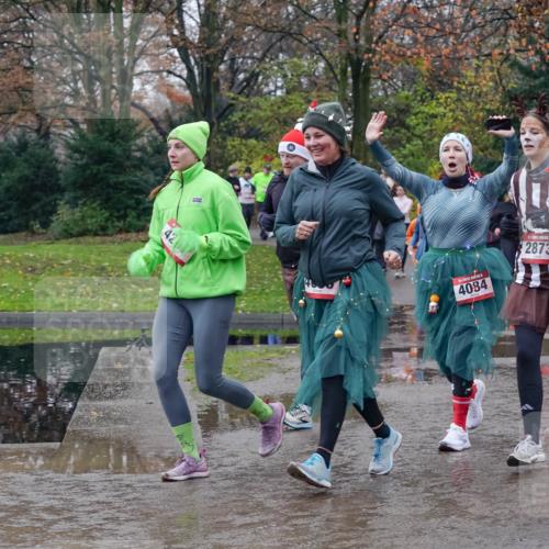 07.12.2025 - St. Pauli X-Mass-Run No. 15 Michael Burmester http://msf.ph/oto/9413322 07.12.2025 11:45:33 Laufen 4084, 2873, 3985, 3983 meine-sportfotos.de