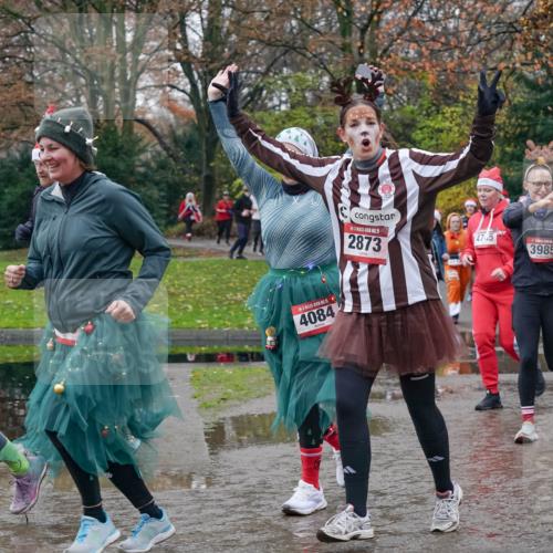 07.12.2025 - St. Pauli X-Mass-Run No. 15 Michael Burmester http://msf.ph/oto/9413325 07.12.2025 11:45:34 Laufen 15, 4084, 15, 2873, 4745, 3985, 3983 meine-sportfotos.de