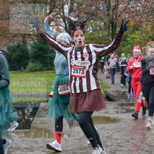 07.12.2025 - St. Pauli X-Mass-Run No. 15 Michael Burmester http://msf.ph/oto/9413334 07.12.2025 11:45:34 Laufen 4084, 2873, 4745, 3985, 3983, 4, 08, 2020, 4745 meine-sportfotos.de