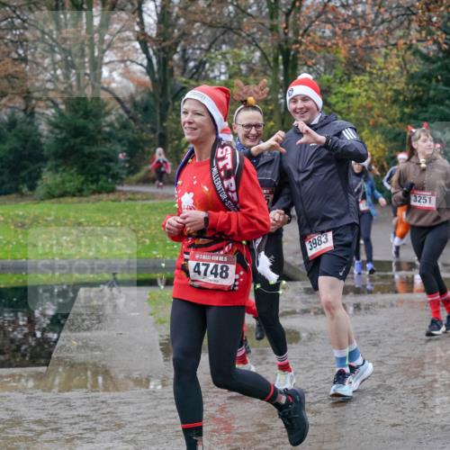 07.12.2025 - St. Pauli X-Mass-Run No. 15 Michael Burmester http://msf.ph/oto/9413343 07.12.2025 11:45:35 Laufen 15, 4748, 3983, 3251, 3262 meine-sportfotos.de
