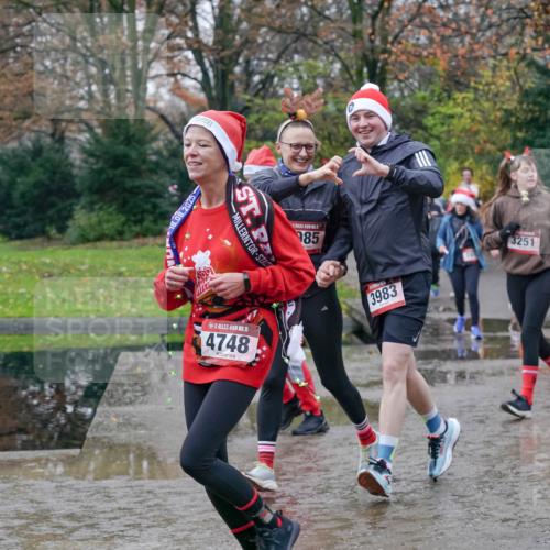 07.12.2025 - St. Pauli X-Mass-Run No. 15 Michael Burmester http://msf.ph/oto/9413346 07.12.2025 11:45:35 Laufen 16, 08, 2025, 15, 4748, 185, 3983, 3251, 3262, 33 meine-sportfotos.de