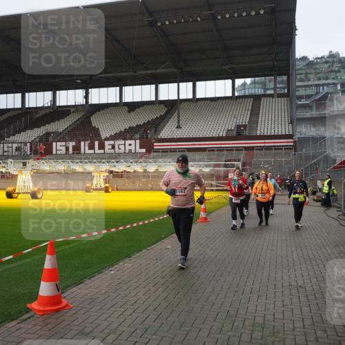 07.12.2025 - St. Pauli X-Mass-Run No. 15 Fabian Wolf http://msf.ph/oto/9413362 07.12.2025 11:19:36 Ziel 367, 373, 797, 1336, 1343, 1563, 2062 meine-sportfotos.de