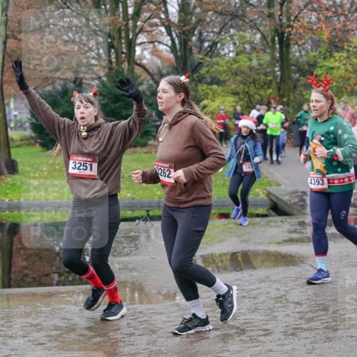 07.12.2025 - St. Pauli X-Mass-Run No. 15 Michael Burmester http://msf.ph/oto/9413370 07.12.2025 11:45:37 Laufen 163, 3251, 3262, 4393, 4395 meine-sportfotos.de