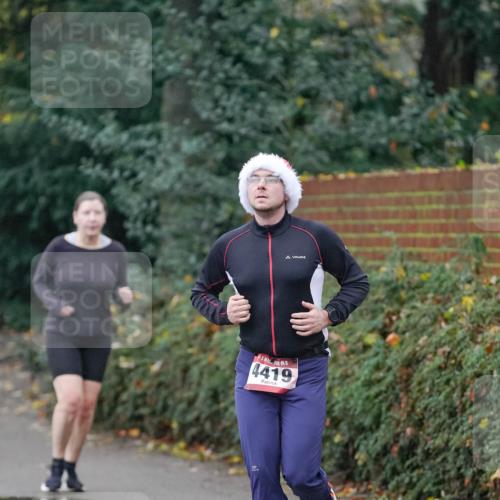 07.12.2025 - St. Pauli X-Mass-Run No. 15 Michael Burmester http://msf.ph/oto/9413380 07.12.2025 10:03:28 Laufen 4419 meine-sportfotos.de