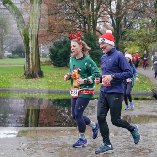 07.12.2025 - St. Pauli X-Mass-Run No. 15 Michael Burmester http://msf.ph/oto/9413385 07.12.2025 11:45:38 Laufen 4393, 49, 165, 4112 meine-sportfotos.de