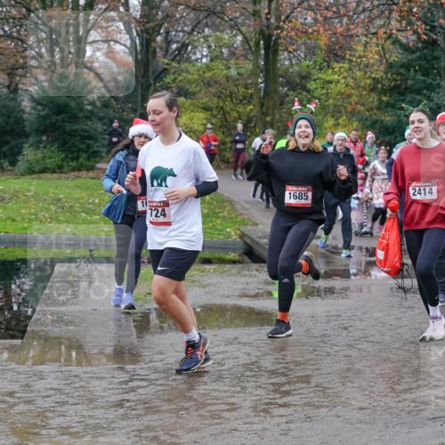 07.12.2025 - St. Pauli X-Mass-Run No. 15 Michael Burmester http://msf.ph/oto/9413394 07.12.2025 11:45:39 Laufen 724, 2414, 1685, 2543, 2394 meine-sportfotos.de