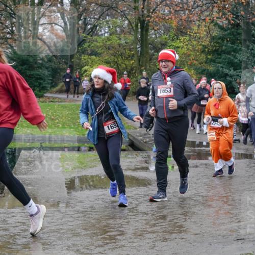 07.12.2025 - St. Pauli X-Mass-Run No. 15 Michael Burmester http://msf.ph/oto/9413421 07.12.2025 11:45:40 Laufen 2414, 165, 1653, 2543, 4786, 478, 2393, 69 meine-sportfotos.de
