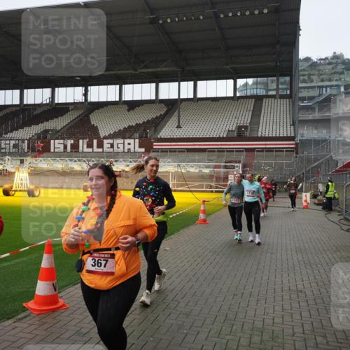 07.12.2025 - St. Pauli X-Mass-Run No. 15 Fabian Wolf http://msf.ph/oto/9413425 07.12.2025 11:19:42 Ziel 367, 373, 1336, 1343, 1563, 2217, 3160, 3822, 3823 meine-sportfotos.de