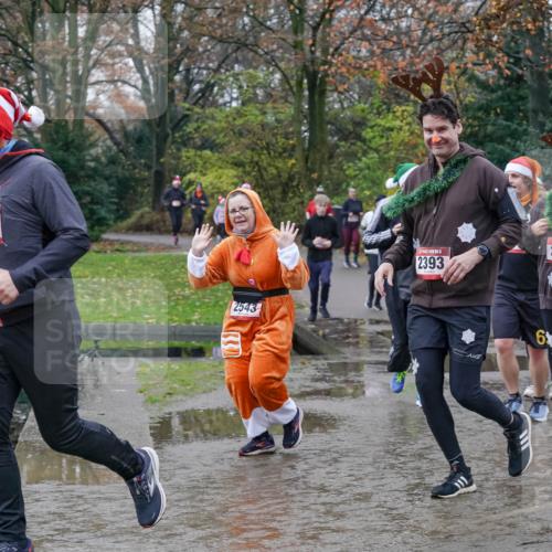 07.12.2025 - St. Pauli X-Mass-Run No. 15 Michael Burmester http://msf.ph/oto/9413443 07.12.2025 11:45:42 Laufen 1653, 2543, 2393, 6, 4788, 2394 meine-sportfotos.de