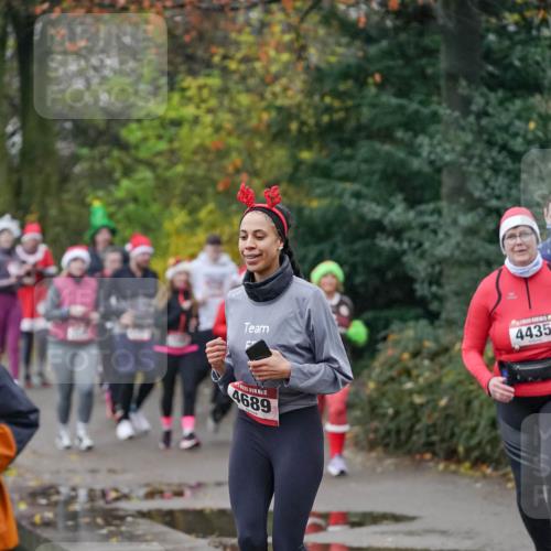 07.12.2025 - St. Pauli X-Mass-Run No. 15 Michael Burmester http://msf.ph/oto/9413453 07.12.2025 10:03:38 Laufen 4435, 15, 4689 meine-sportfotos.de