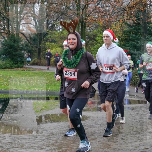 07.12.2025 - St. Pauli X-Mass-Run No. 15 Michael Burmester http://msf.ph/oto/9413455 07.12.2025 11:45:43 Laufen 5, 2394, 5, 4788, 4792, 1244 meine-sportfotos.de