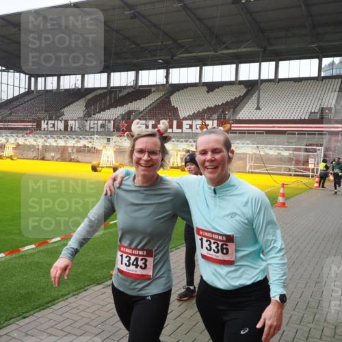 07.12.2025 - St. Pauli X-Mass-Run No. 15 Fabian Wolf http://msf.ph/oto/9413479 07.12.2025 11:19:47 Ziel 367, 373, 1336, 1343, 2217, 2581, 2771, 3075, 3160, 3822, 3823 meine-sportfotos.de