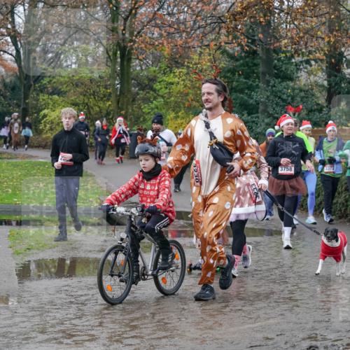 07.12.2025 - St. Pauli X-Mass-Run No. 15 Michael Burmester http://msf.ph/oto/9413491 07.12.2025 11:45:46 Laufen 79, 3230, 3372, 3758, 2954, 2953 meine-sportfotos.de