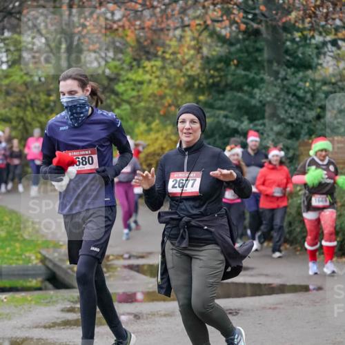 07.12.2025 - St. Pauli X-Mass-Run No. 15 Michael Burmester http://msf.ph/oto/9413495 07.12.2025 10:03:40 Laufen 15, 680, 15, 2677 meine-sportfotos.de