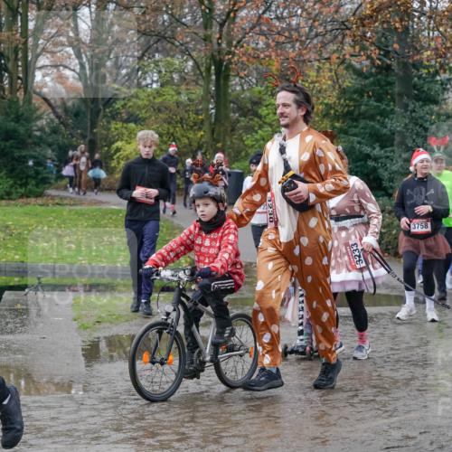 07.12.2025 - St. Pauli X-Mass-Run No. 15 Michael Burmester http://msf.ph/oto/9413497 07.12.2025 11:45:46 Laufen 3233, 3758, 288, 2954, 2953, 337 meine-sportfotos.de