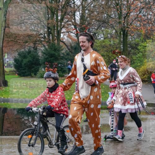 07.12.2025 - St. Pauli X-Mass-Run No. 15 Michael Burmester http://msf.ph/oto/9413503 07.12.2025 11:45:46 Laufen 15, 3230, 3758 meine-sportfotos.de