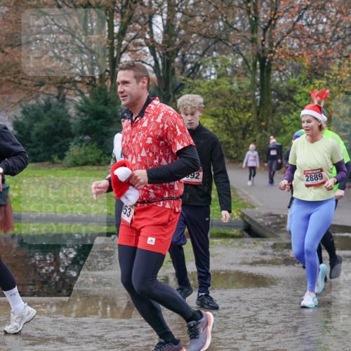 07.12.2025 - St. Pauli X-Mass-Run No. 15 Michael Burmester http://msf.ph/oto/9413533 07.12.2025 11:45:49 Laufen 3758, 53, 92, 2889, 2954 meine-sportfotos.de