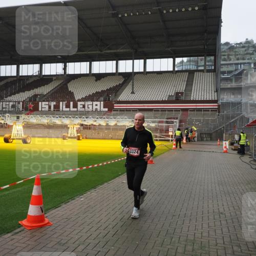 07.12.2025 - St. Pauli X-Mass-Run No. 15 Fabian Wolf http://msf.ph/oto/9413561 07.12.2025 11:20:00 Ziel 2581, 2771, 3075, 3170, 3324, 3822, 3823 meine-sportfotos.de