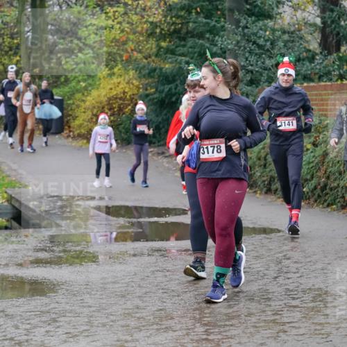 07.12.2025 - St. Pauli X-Mass-Run No. 15 Michael Burmester http://msf.ph/oto/9413572 07.12.2025 11:45:54 Laufen 5, 3178, 3141, 348 meine-sportfotos.de