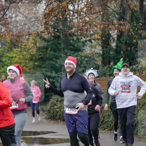 07.12.2025 - St. Pauli X-Mass-Run No. 15 Michael Burmester http://msf.ph/oto/9413577 07.12.2025 10:03:46 Laufen 546, 1365, 3940 meine-sportfotos.de