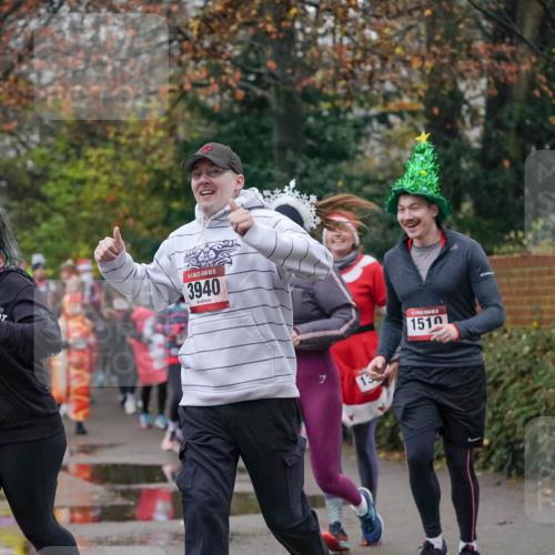 07.12.2025 - St. Pauli X-Mass-Run No. 15 Michael Burmester http://msf.ph/oto/9413597 07.12.2025 10:03:48 Laufen 15, 3940, 1510 meine-sportfotos.de